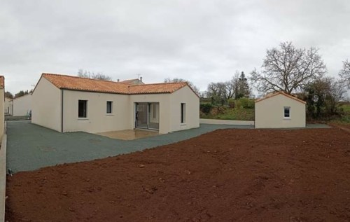 Finition des abords de la maison